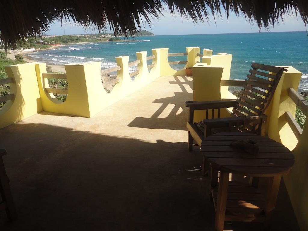 KuDehya Guesthouse Treasure Beach Zimmer foto